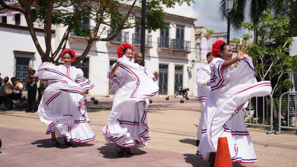 Inauguran remozamiento de 15 monumentos históricos en la Ciudad Colonial - Noticias de hoy en República Dominicana | De Último Minuto