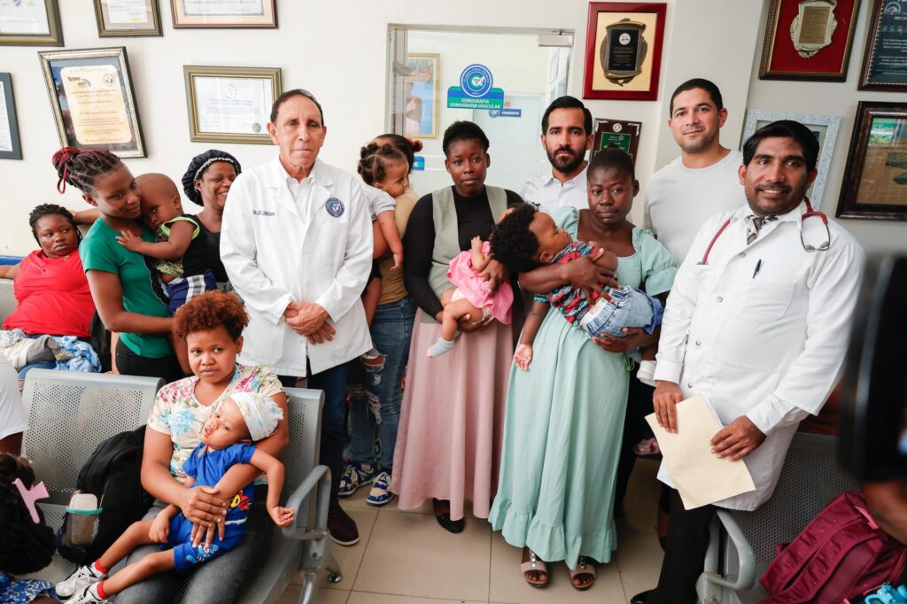 Cruz Jiminián anuncia 8va jornada de operaciones de hidrocefalia gratuitas - Noticias de hoy en República Dominicana | De Último Minuto