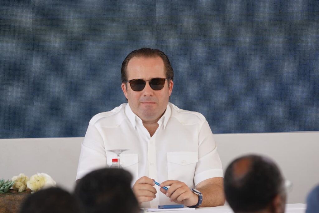 Abinader y Collado entregan aceras del Centro Histórico y edificio de ADOMPRETUR en Puerto Plata - Noticias de hoy en República Dominicana | De Último Minuto