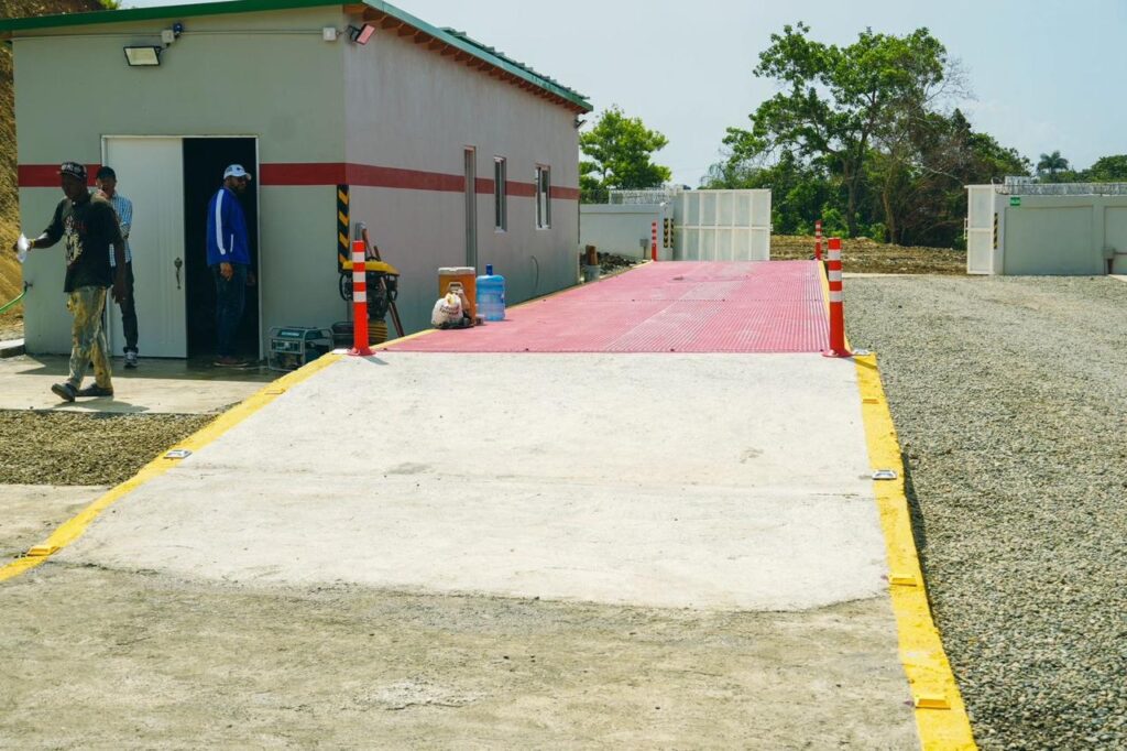 Autoridades supervisan construcción de punto de transferencia de residuos en Los Alcarrizos - Noticias de hoy en República Dominicana | De Último Minuto