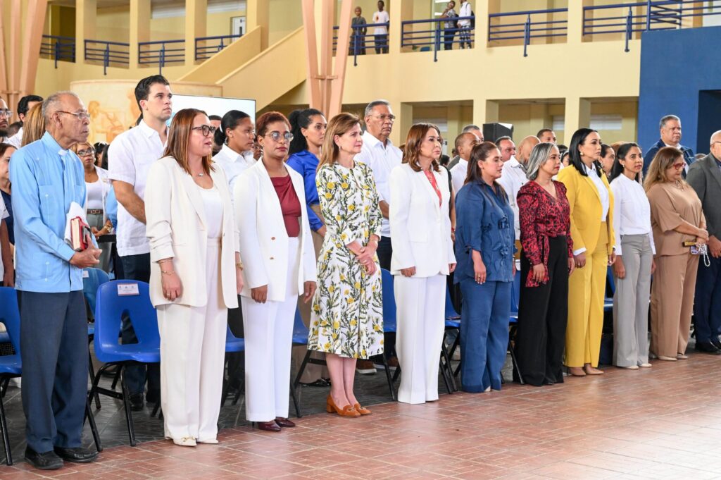 Vicepresidenta Raquel Peña dicta conferencia en La Altagracia - Noticias de hoy en República Dominicana | De Último Minuto