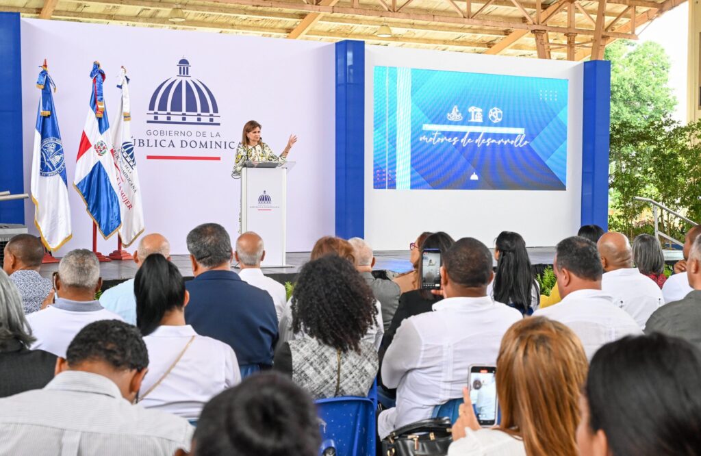 Vicepresidenta Raquel Peña dicta conferencia en La Altagracia - Noticias de hoy en República Dominicana | De Último Minuto