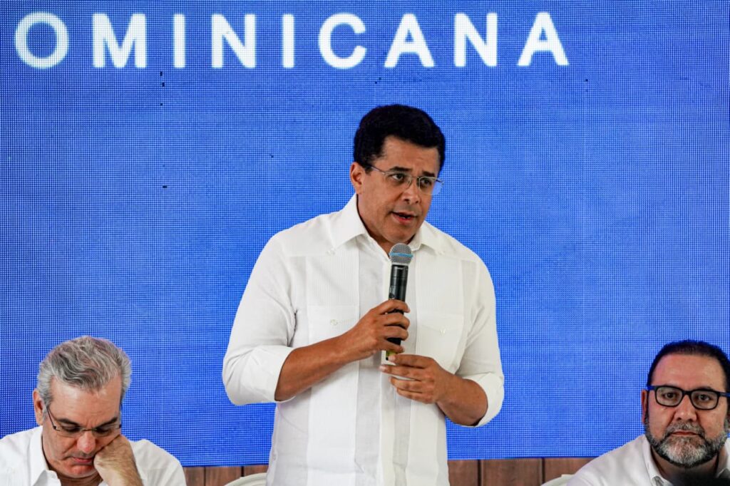 Con una inversión de 484 millones, Abinader inaugura carretera turística a Saltos de Aguas Blancas en Constanza - Noticias de hoy en República Dominicana | De Último Minuto