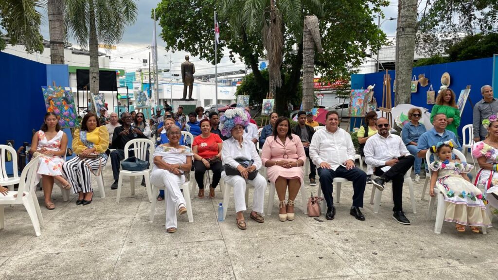 Bonao celebra la décima edición de la Feria-Festival de las Hortensias - Noticias de hoy en República Dominicana | De Último Minuto