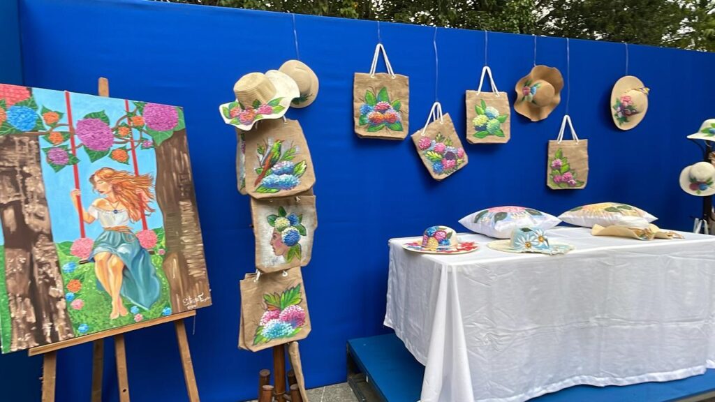 Bonao celebra la décima edición de la Feria-Festival de las Hortensias - Noticias de hoy en República Dominicana | De Último Minuto