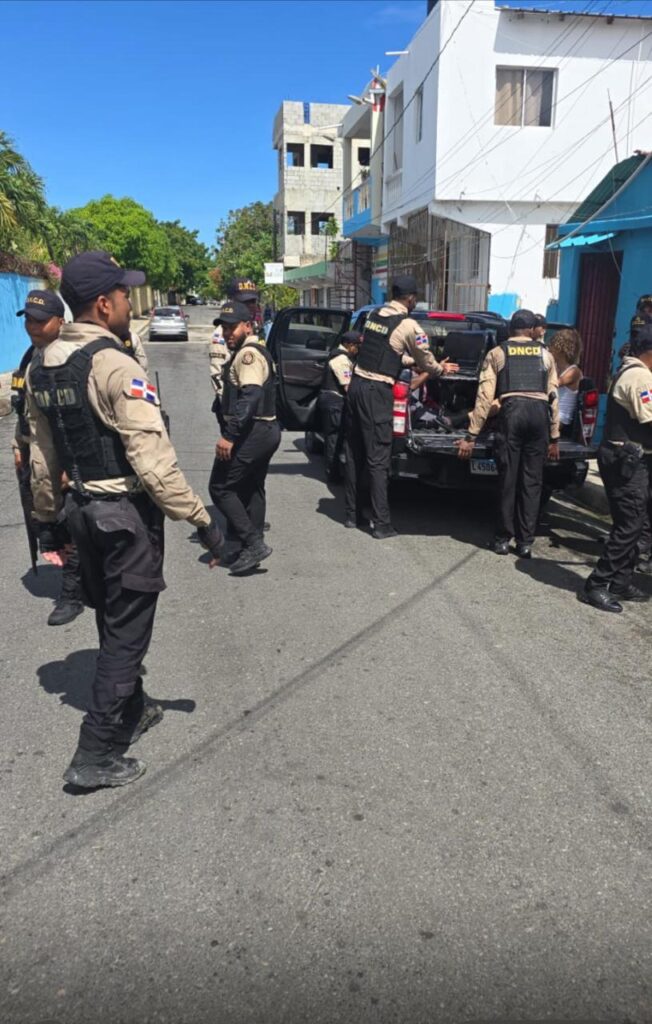 DNCD y Ministerio Público apresan a 30 personas durante operativos contra el microtráfico en Puerto Plata - Noticias de hoy en República Dominicana | De Último Minuto