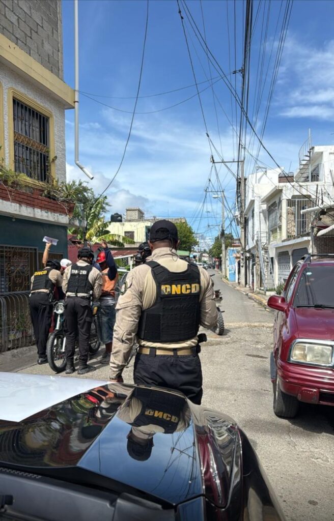 DNCD y Ministerio Público apresan a 30 personas durante operativos contra el microtráfico en Puerto Plata - Noticias de hoy en República Dominicana | De Último Minuto