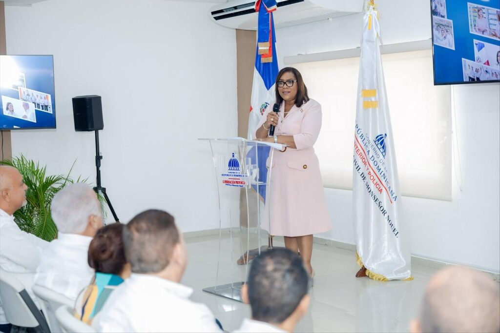 Gobernadora Adela Tejada rinde cuentas y destaca avances en Monseñor Nouel - Noticias de hoy en República Dominicana | De Último Minuto