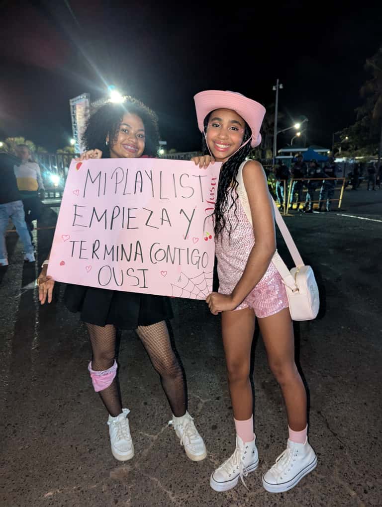 Santo Domingo se viste de rosado y brillo para recibir a Omar Courtz