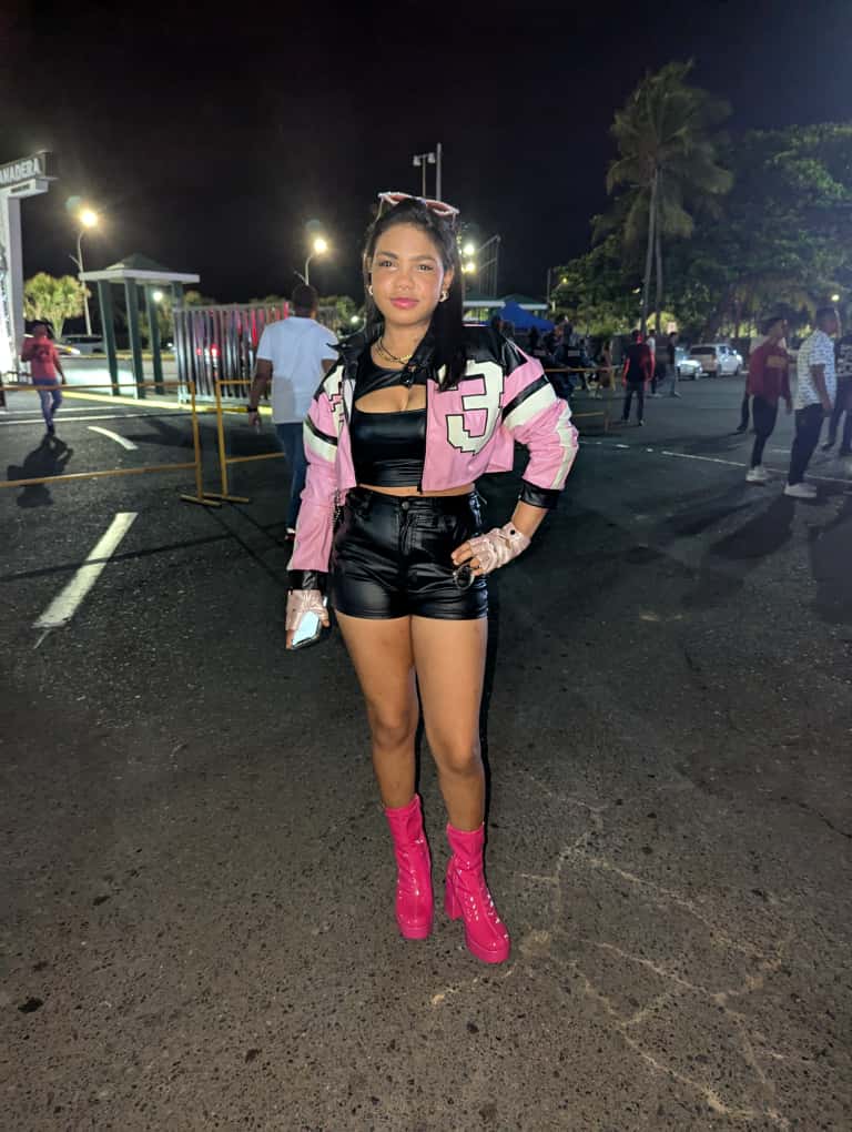 Santo Domingo se viste de rosado y brillo para recibir a Omar Courtz