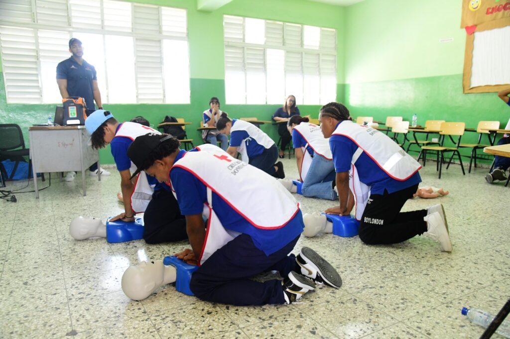 Ministerio de Salud brindó servicios de salud gratuitos a más de dos mil personas en San José de Ocoa - Noticias de hoy en República Dominicana | De Último Minuto