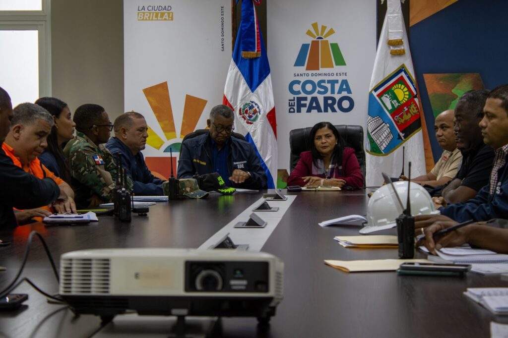 Ayuntamiento de Santo Domingo Este activó comité de emergencia ante alerta por vaguada - Noticias de hoy en República Dominicana | De Último Minuto