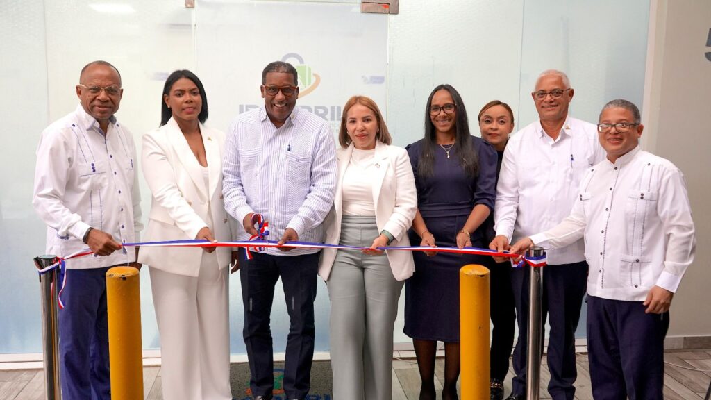 𝗜𝗗𝗢𝗣𝗣𝗥𝗜𝗟 𝗶𝗻𝗮𝘂𝗴𝘂𝗿𝗮 𝗿𝗲𝗺𝗼𝘇𝗮𝗱𝗮 𝗼𝗳𝗶𝗰𝗶𝗻𝗮 𝗲𝗻 𝗟𝗮 𝗥𝗼𝗺𝗮𝗻𝗮⁣⁣ - Noticias de hoy en República Dominicana | De Último Minuto