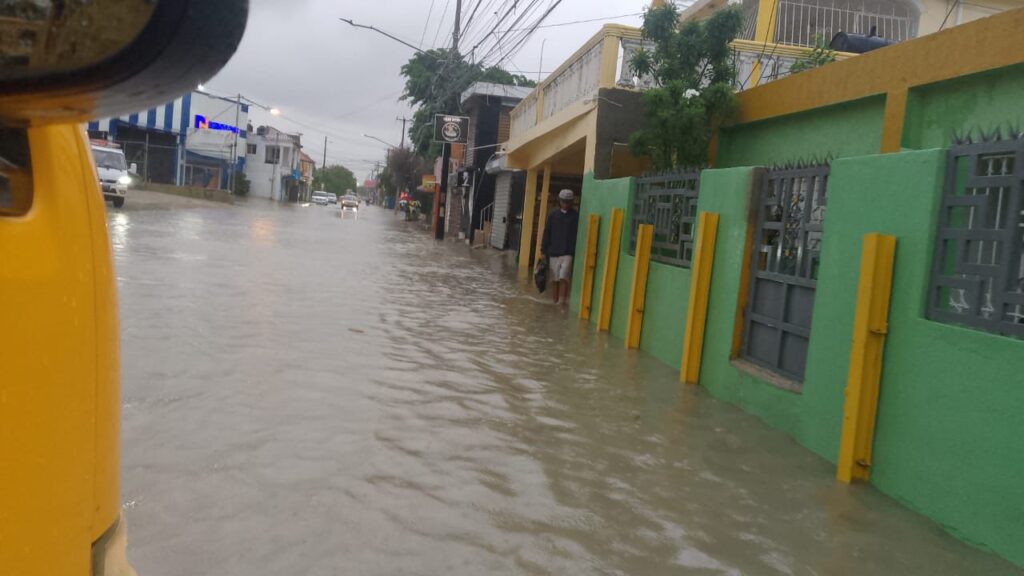 Autoridades de La Romana supervisan zonas de inundaciones y lugares vulnerables - Noticias de hoy en República Dominicana | De Último Minuto