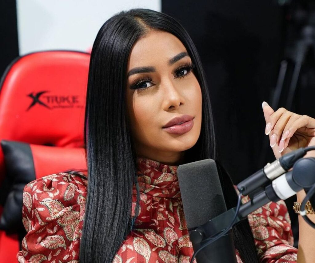 Biografía de Caro Brito: de Colombia a los medios de República Dominicana - Noticias de hoy en República Dominicana | De Último Minuto