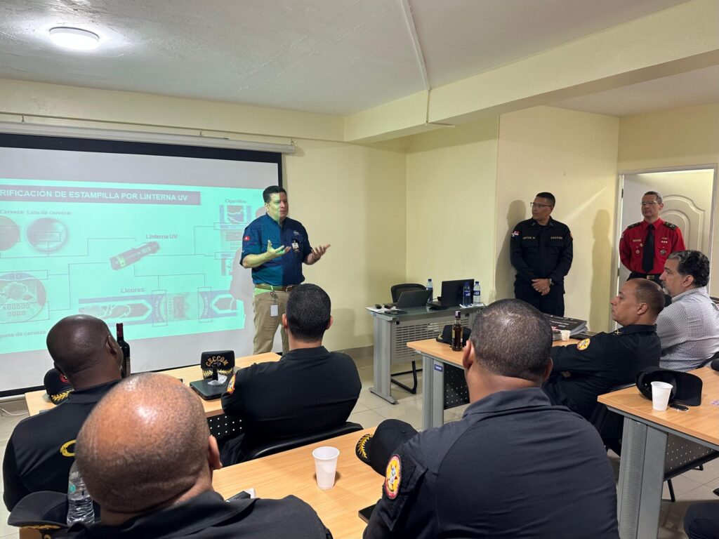 SICPA fortalece combate al comercio ilícito con capacitación a miembros del CECCOM - Noticias de hoy en República Dominicana | De Último Minuto