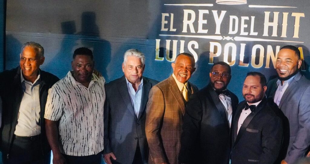 Leyendas del deporte y personalidades de la vida pública acompañan a Luis Polonia en gala premier de su película - Noticias de hoy en República Dominicana | De Último Minuto