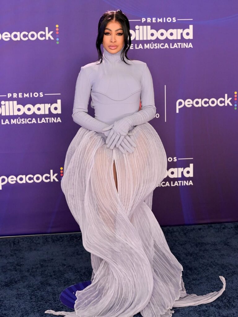 Yailin La Más Viral más arriesgada que nunca en la alfombra de los Billboard - Noticias de hoy en República Dominicana | De Último Minuto