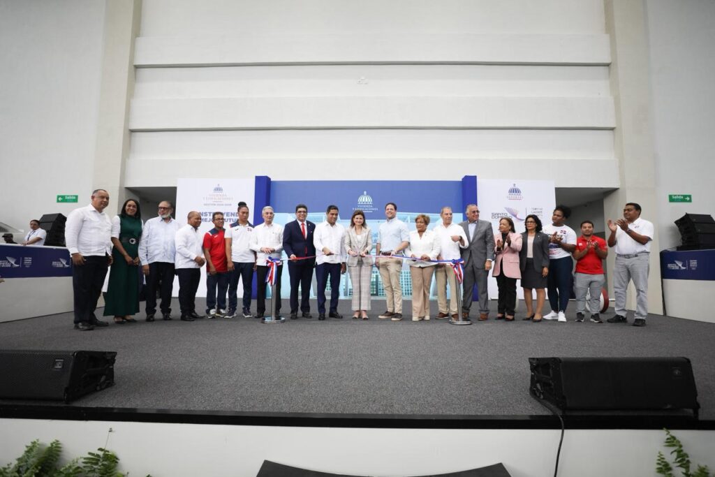 Raquel Peña y ministro Bonilla entregan Pabellón de Halterofilia Dr. José Joaquín Puello en el Parque del Este - Noticias de hoy en República Dominicana | De Último Minuto