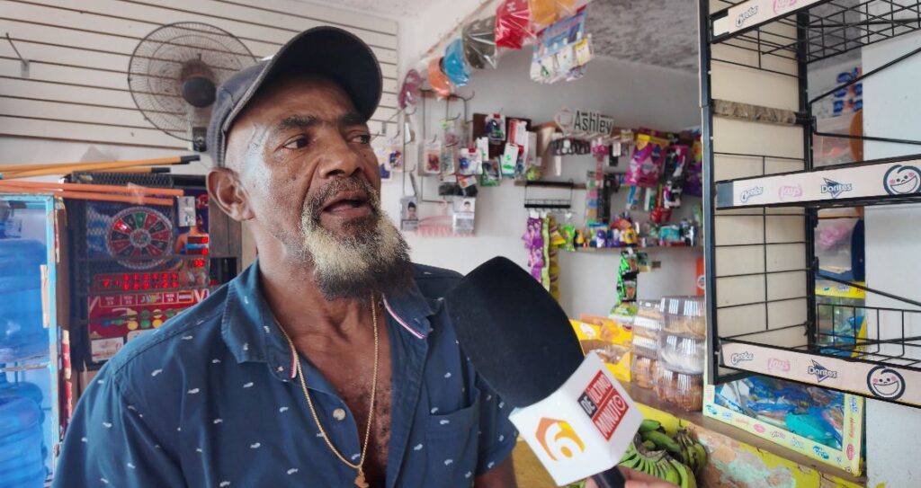 Tensión y miedo tras tiroteo entre supuestos delincuentes y agentes policiales en Los Girasoles - Noticias de hoy en República Dominicana | De Último Minuto