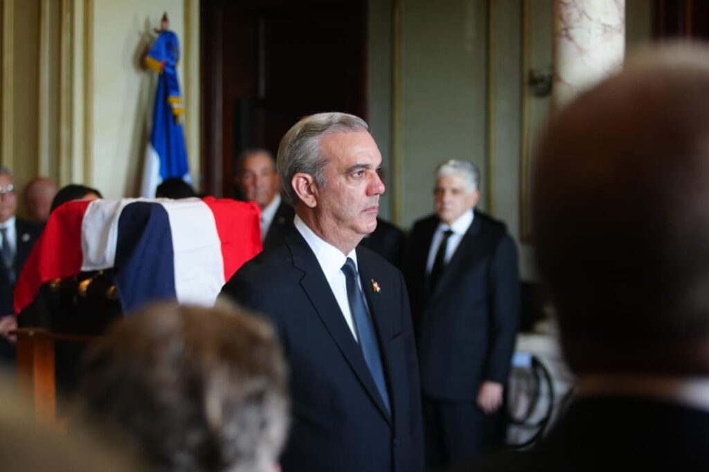 “Hoy te llevamos al lugar de los héroes”, dice Abinader a Juancito Rodríguez - Noticias de hoy en República Dominicana | De Último Minuto