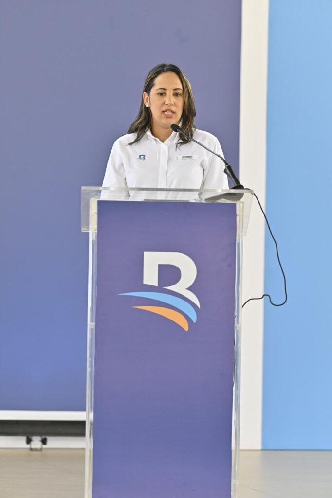 Banreservas incorpora a nuevos usuarios durante su 11ª jornada de bancarización en San Juan de la Maguana - Noticias de hoy en República Dominicana | De Último Minuto