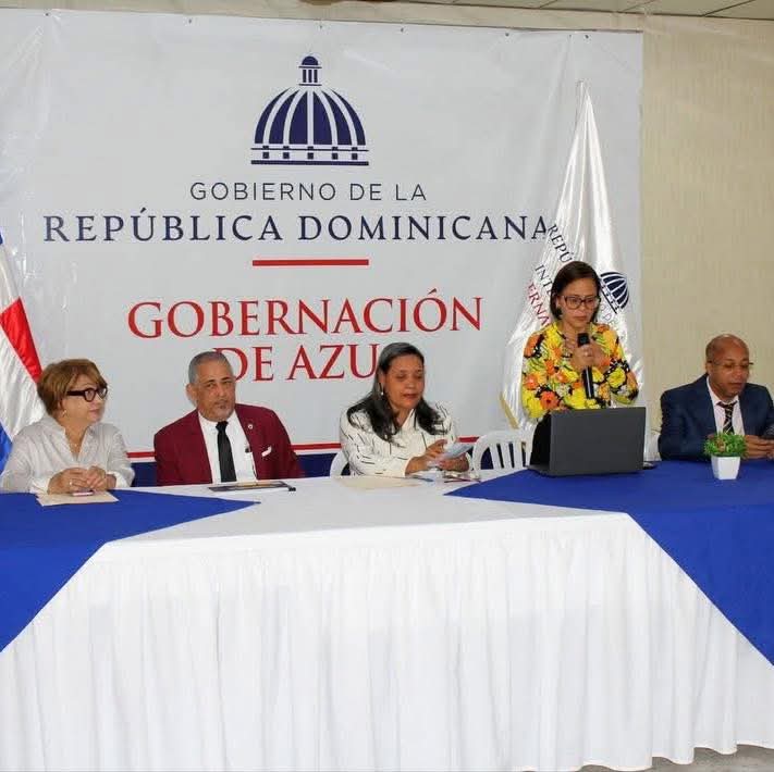 Gobernación de Azua fortalece estrategia provincial para garantizar acceso de jóvenes al programa “Beca Tu Futuro” - Noticias de hoy en República Dominicana | De Último Minuto