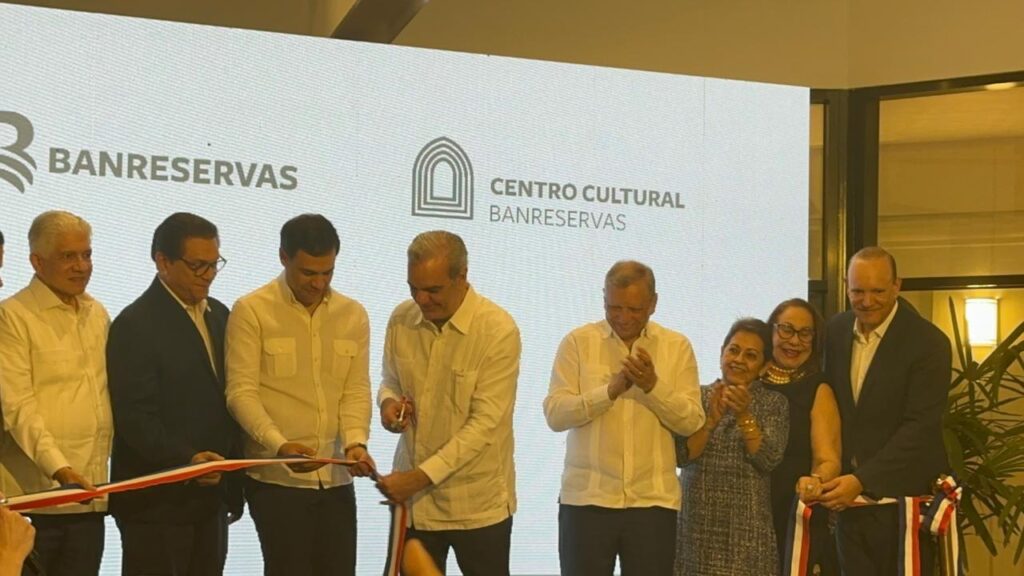 Banreservas inaugura Centro Cultural en el antiguo Hotel Mercedes de Santiago - Noticias de hoy en República Dominicana | De Último Minuto