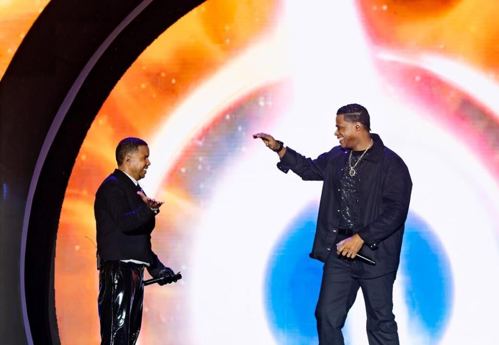 Bajo la lluvia, Ilegales brindó “una fiesta caliente” que inmortalizó 30 años de historia, éxito y legado musical - Noticias de hoy en República Dominicana | De Último Minuto