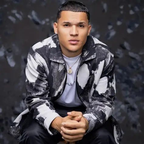 Artistas emergentes que se adueñaron de la escena musical en 2025 - Noticias de hoy en República Dominicana | De Último Minuto