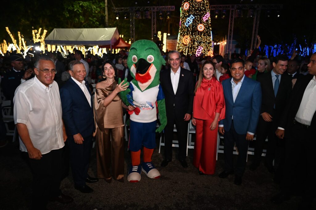 Abinader inaugura Villa Navidad junto al presidente de BR, Leonardo Aguilera y la alcaldesa Carolina Mejía - Noticias de hoy en República Dominicana | De Último Minuto