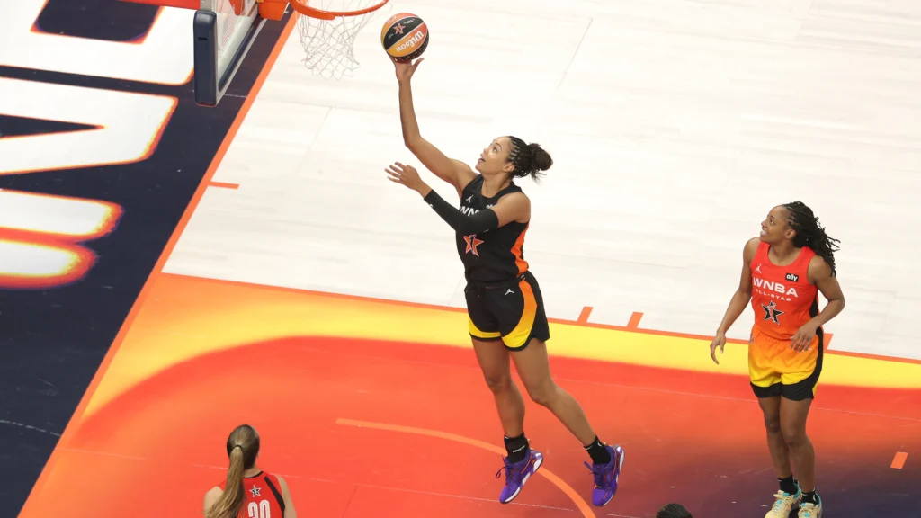 El Baloncesto celebra 134 años de historia: un legado de pasión, evolución y gloria global - Noticias de hoy en República Dominicana | De Último Minuto