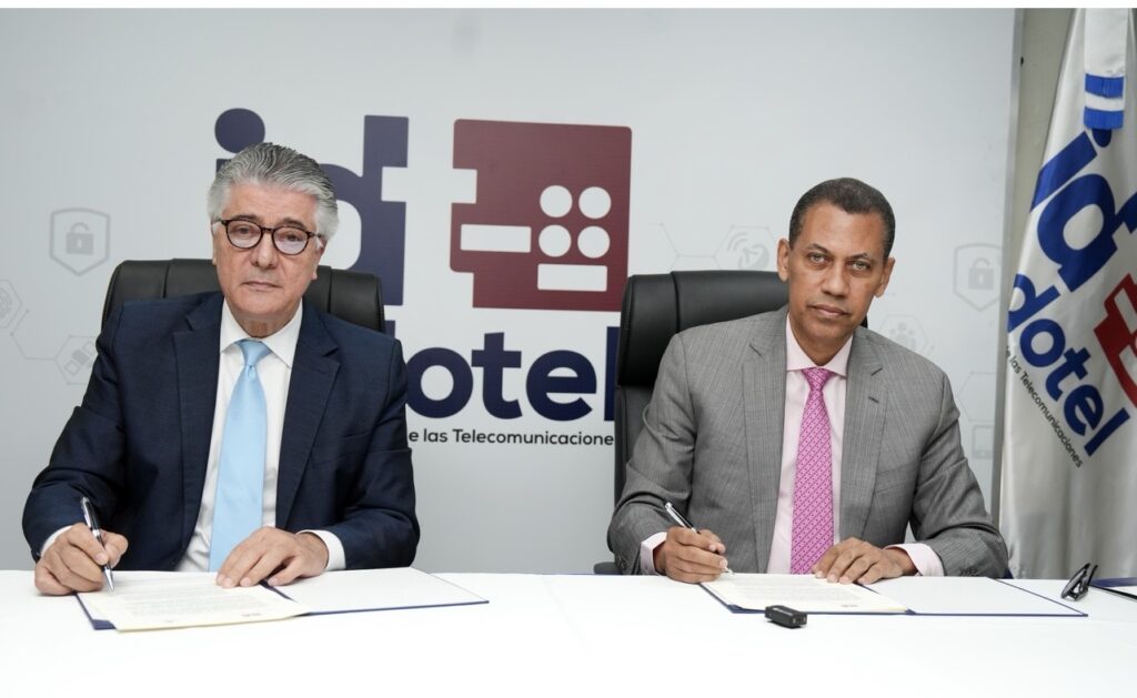Indotel y Onaprep firman convenio de colaboración para instalar salas digitales en 6 centros penitenciarios - Noticias de hoy en República Dominicana | De Último Minuto