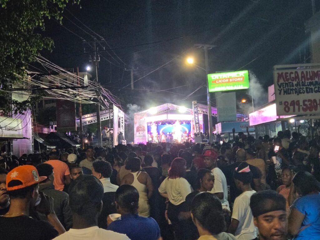 Reconocidos celebra su Cuarto Concierto de Navidad con un despliegue artístico sin precedentes - Noticias de hoy en República Dominicana | De Último Minuto