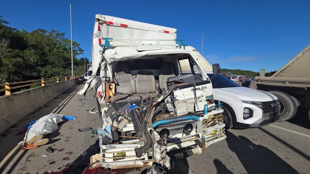Accidente múltiple en la Autovía Coral del Este deja un fallecido en La Romana - Noticias de hoy en República Dominicana | De Último Minuto