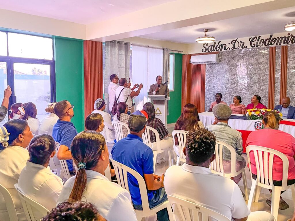 Colegio Médico Dominicano inaugura moderna área social en su Casa Club de Neiba - Noticias de hoy en República Dominicana | De Último Minuto