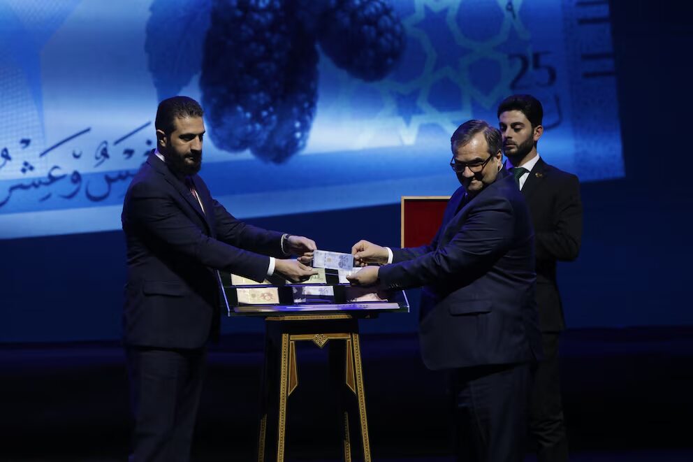 Siria presentó una nueva moneda y anunció un período de transición para dejar atrás la libra del régimen depuesto de Al Assad - Noticias de hoy en República Dominicana | De Último Minuto