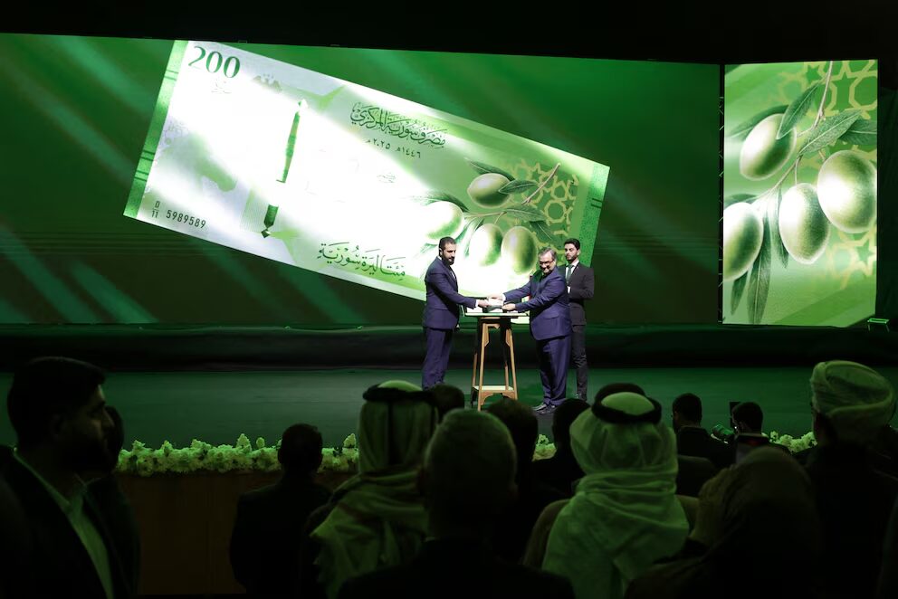 Siria presentó una nueva moneda y anunció un período de transición para dejar atrás la libra del régimen depuesto de Al Assad - Noticias de hoy en República Dominicana | De Último Minuto