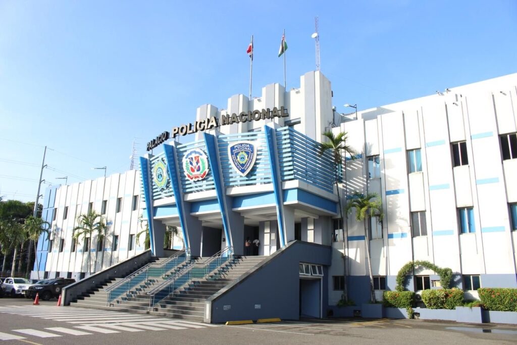 Policía Cibernética detiene hombre por estafa de RD$32,400 a través de redes sociales
