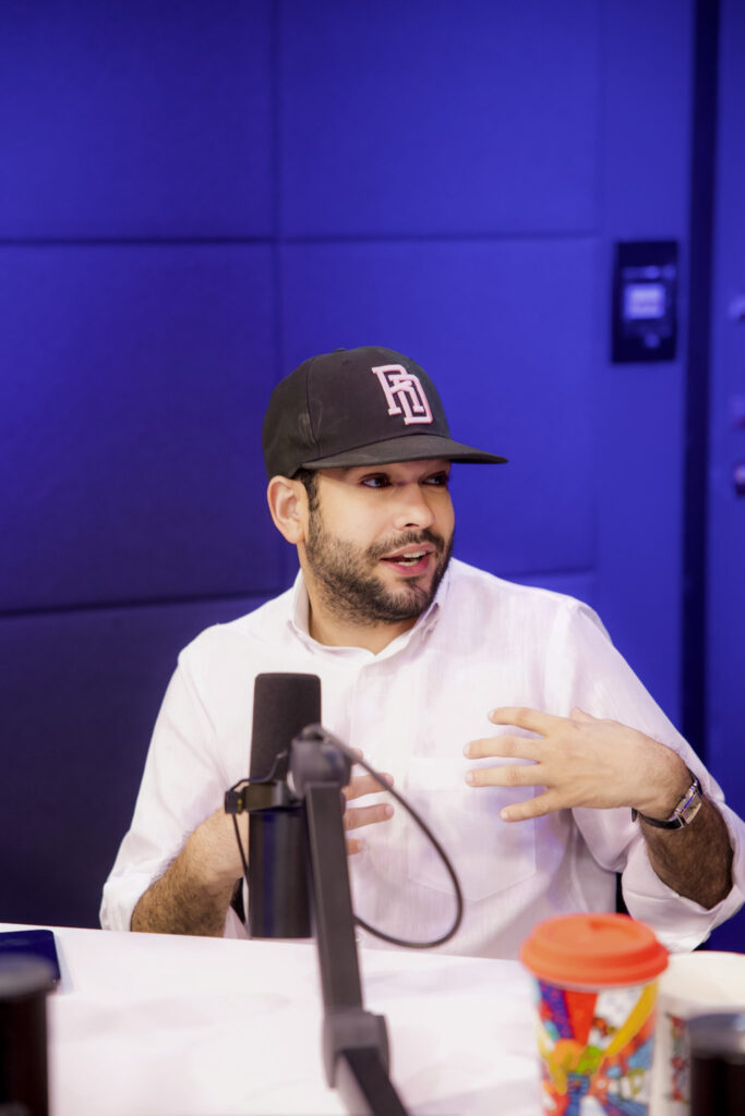 Eduardo Saint-Hilaire advierte a María Corina Machado: "Debe elegir un bando" para ganar confianza de Trump - Noticias de hoy en República Dominicana | De Último Minuto