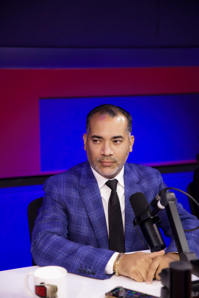 Denuncian ataque de bots contra Gabi Desangles y Martínez Brito tras comentarios en Esto No es Radio - Noticias de hoy en República Dominicana | De Último Minuto