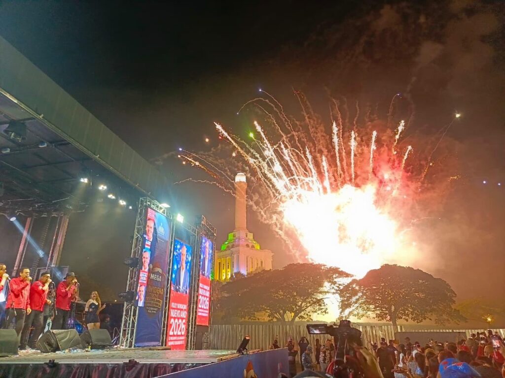 Santiago vivió un inicio de 2026 inolvidable con El Súper Ultra Megacañonazo Monumental - Noticias de hoy en República Dominicana | De Último Minuto