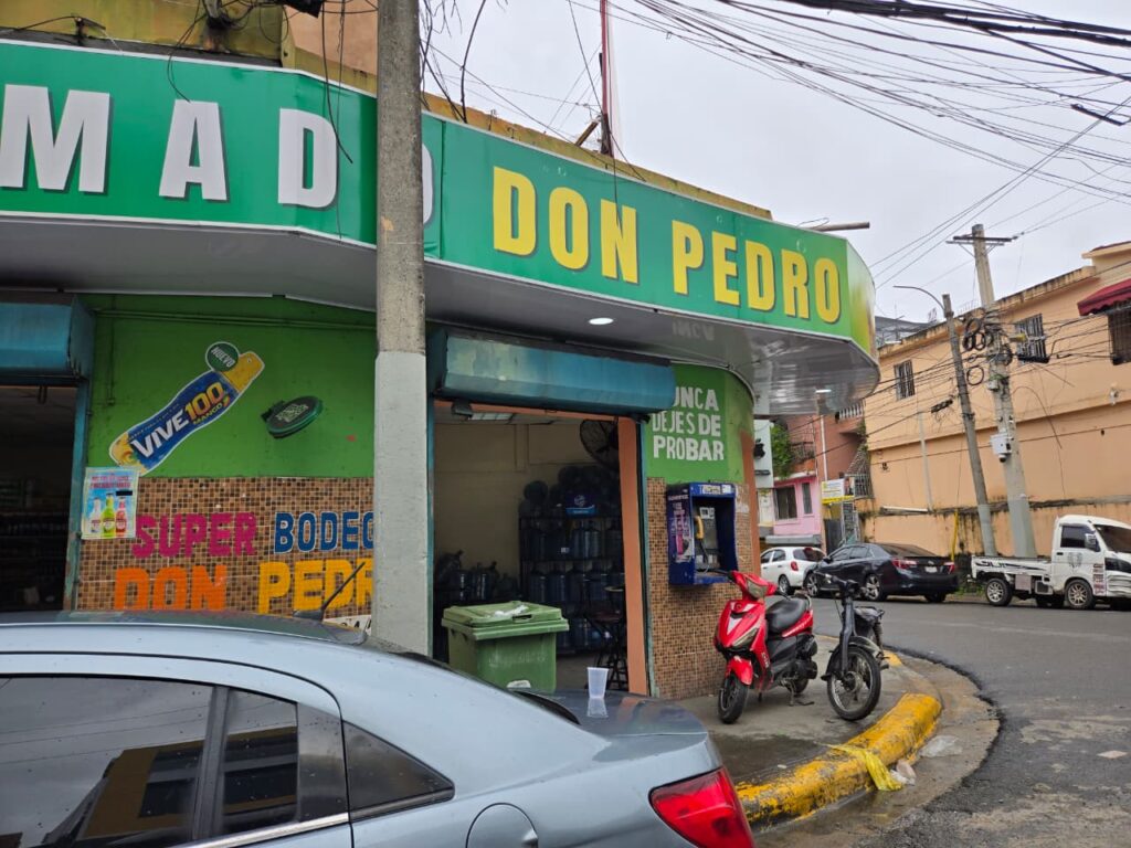 Ambiente tranquilo marcó celebraciones de Año Nuevo en centros de expendio de bebidas alcohólicas del Gran Santo Domingo - Noticias de hoy en República Dominicana | De Último Minuto