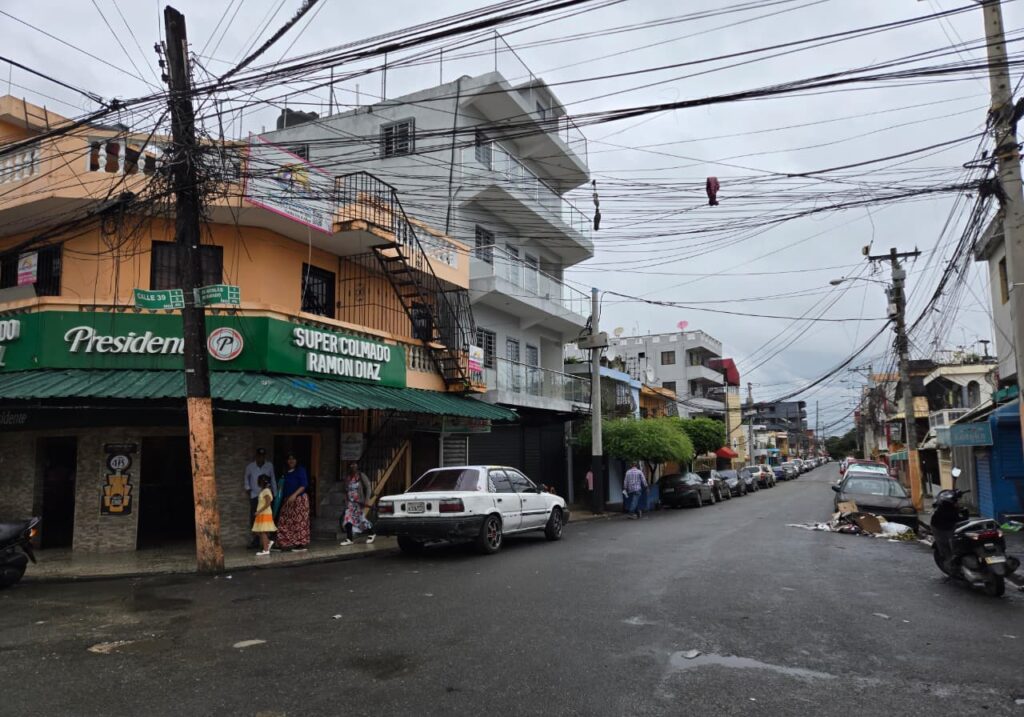 Ambiente tranquilo marcó celebraciones de Año Nuevo en centros de expendio de bebidas alcohólicas del Gran Santo Domingo - Noticias de hoy en República Dominicana | De Último Minuto