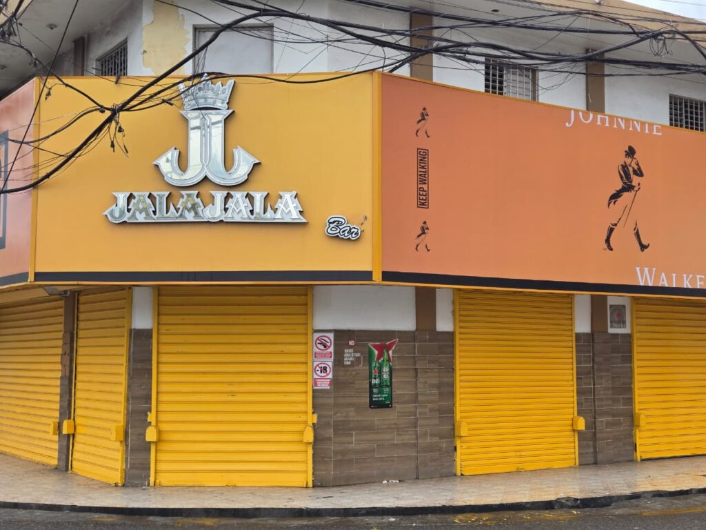 Ambiente tranquilo marcó celebraciones de Año Nuevo en centros de expendio de bebidas alcohólicas del Gran Santo Domingo - Noticias de hoy en República Dominicana | De Último Minuto