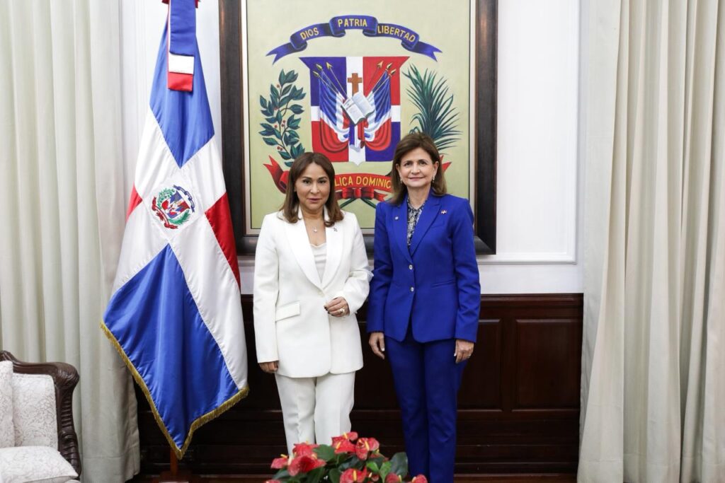 Mayra Jiménez asume la dirección de Supérate tras juramentación de Raquel Peña