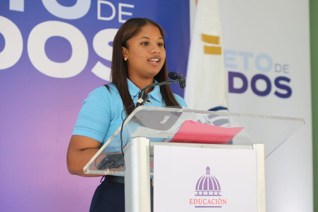 Abinader inaugura centro educativo para más 300 estudiantes en Carrera de Yeguas, Las Matas de Farfán - Noticias de hoy en República Dominicana | De Último Minuto