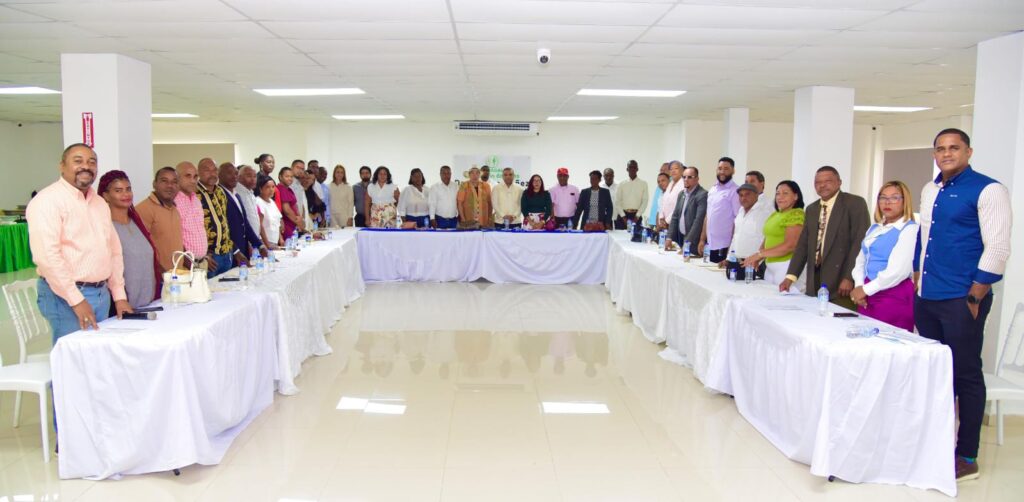 Diputado Ramón Raposo presenta agenda legislativa, comunitaria y social para 2026 - Noticias de hoy en República Dominicana | De Último Minuto