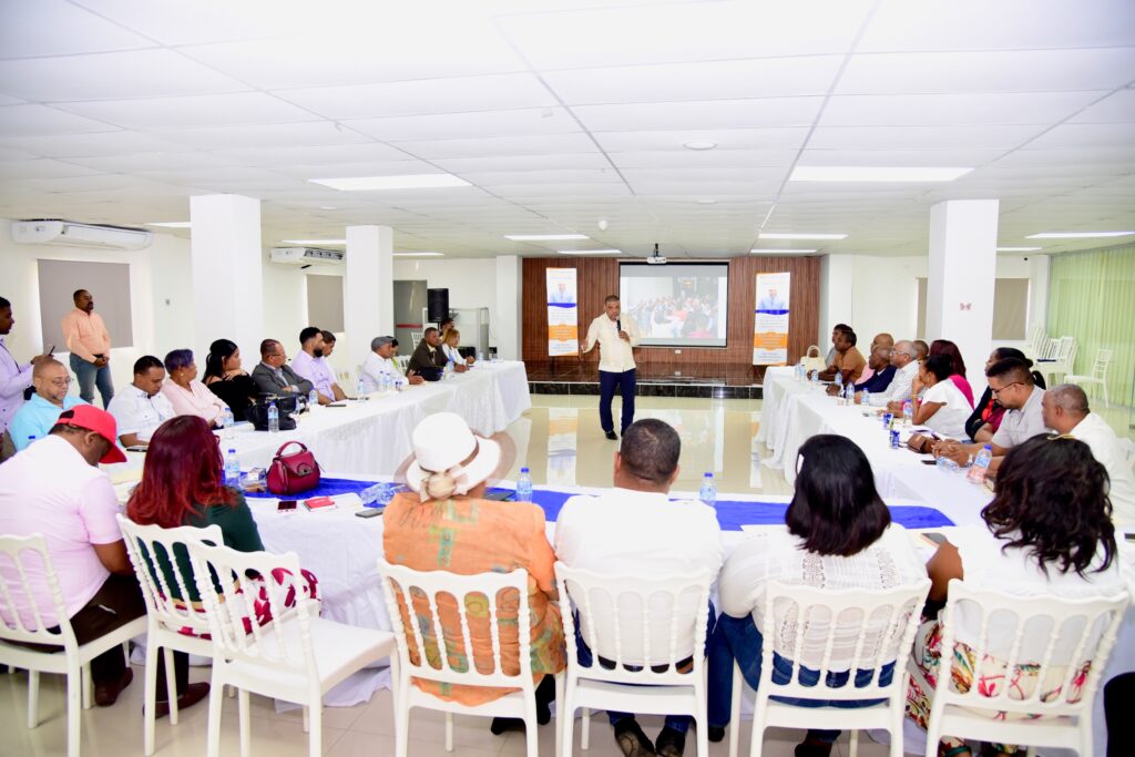 Diputado Ramón Raposo presenta agenda legislativa, comunitaria y social para 2026 - Noticias de hoy en República Dominicana | De Último Minuto