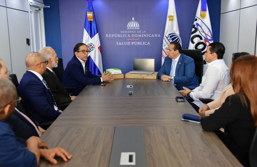 Ministerio de Salud inicia entrega de equipos para fortalecer el diagnóstico hospitalario - Noticias de hoy en República Dominicana | De Último Minuto